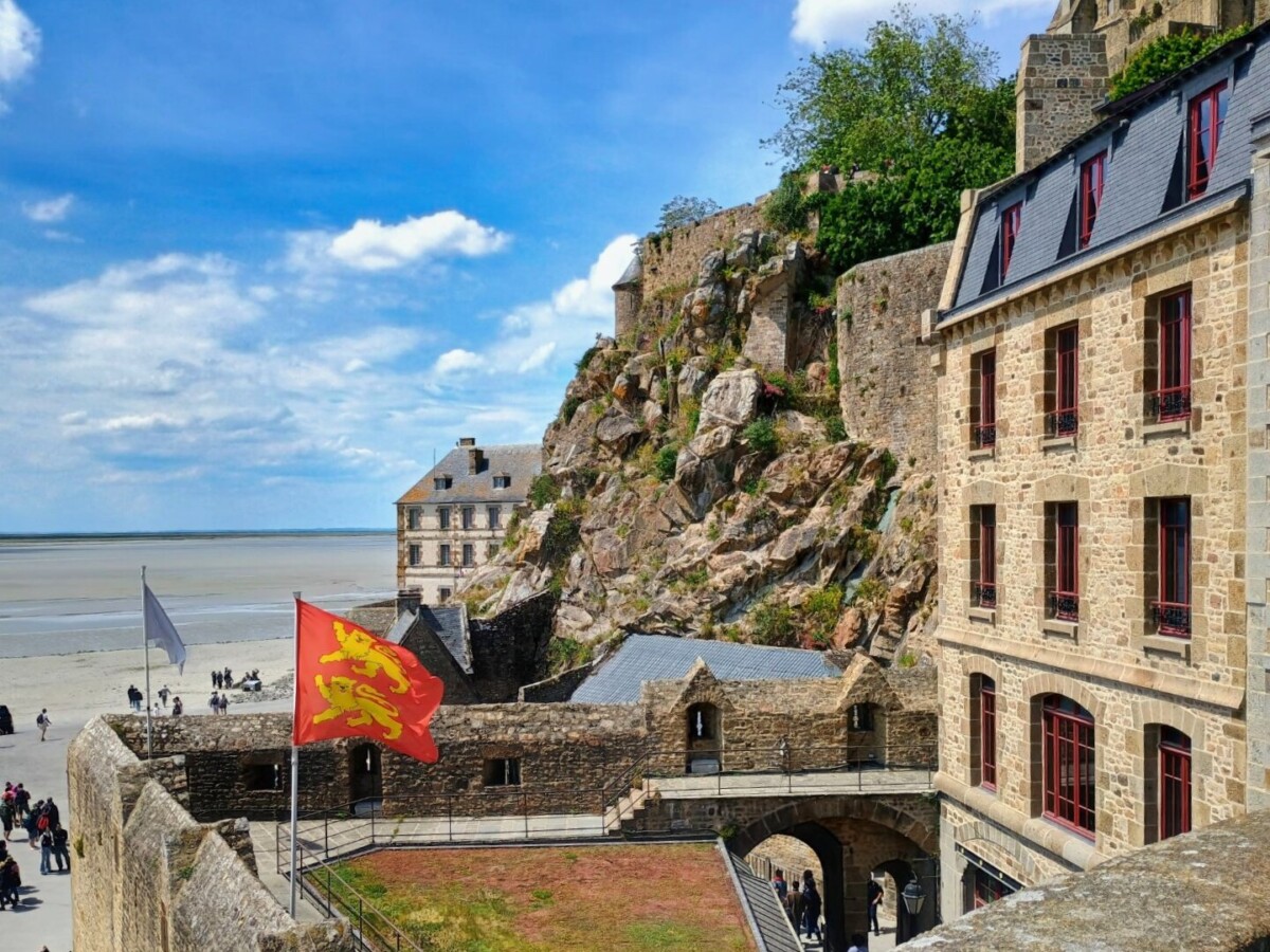 montst-11