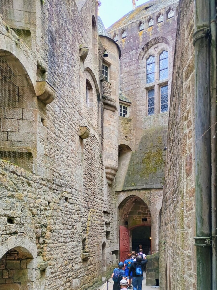 montst-38