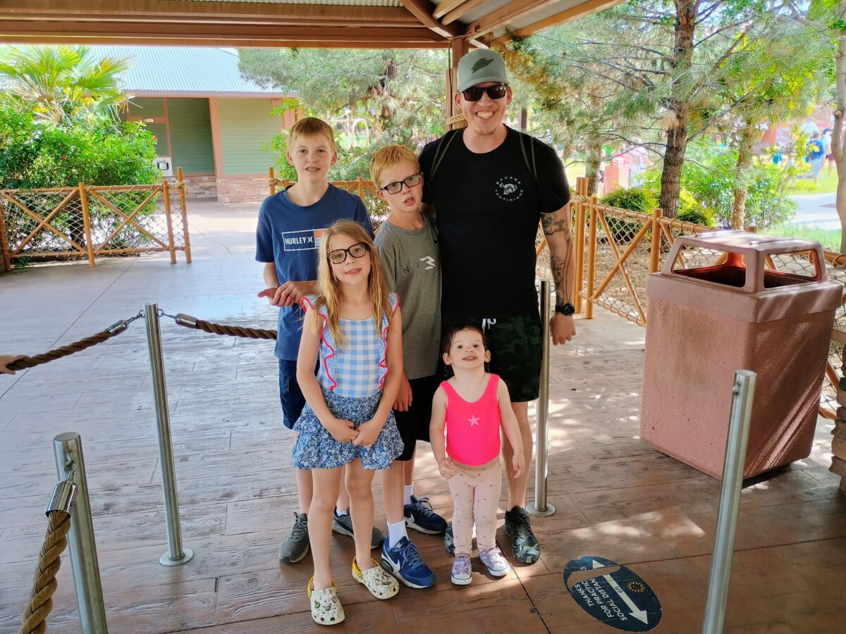 lance-emi-spring-break-9