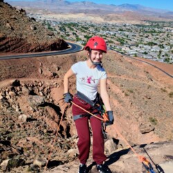 Rappelling Little Valley (11)